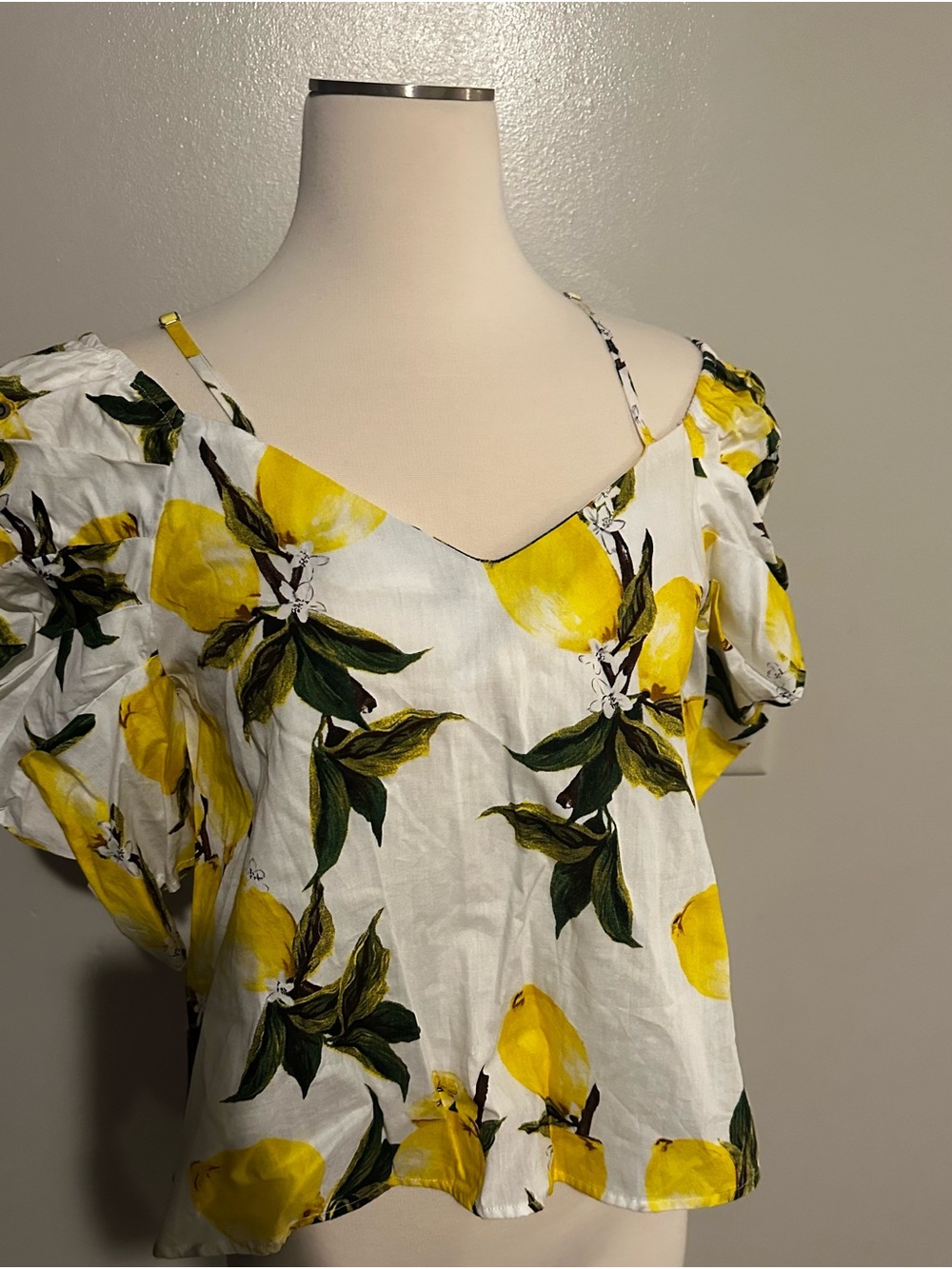 Love Riche White Lemon-Print V-Neck Camisole with Puff Sleeves